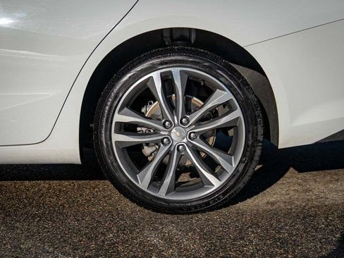 Used 2024 Chevrolet Malibu LT image 11