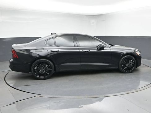 Used 2024 Volvo S60 B5 Plus w/ Climate Package FWD image 9