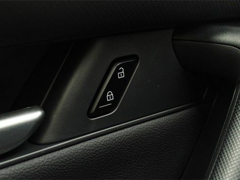 Certified 2025 MAZDA CX-50 AWD 2.5 S w/ Premium Package image 18