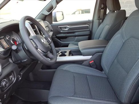 New 2026 RAM 1500 Big Horn AWD/4WD image 12