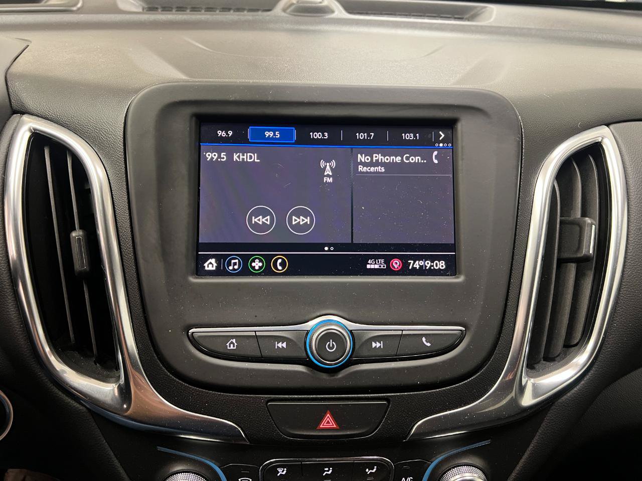 Used 2021 Chevrolet Equinox LT FWD image 49