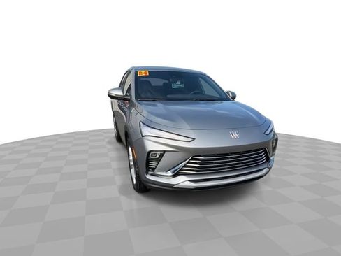 Certified 2024 Buick Envista Preferred w/ Convenience I Package image 3