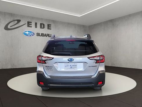 Used 2025 Subaru Outback Onyx Edition AWD/4WD image 32