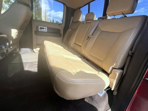 Used 2014 Ford F150 Lariat w/ Lariat Chrome Package image 20