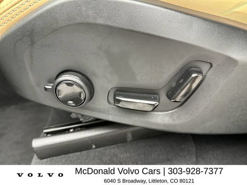 Certified 2025 Volvo XC90 T8 Ultra w/ Lounge Package AWD/4WD image 12