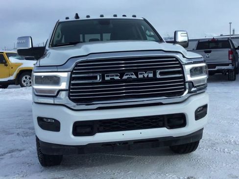 Used 2024 RAM 3500 Laramie w/ Towing Technology Group AWD/4WD image 3