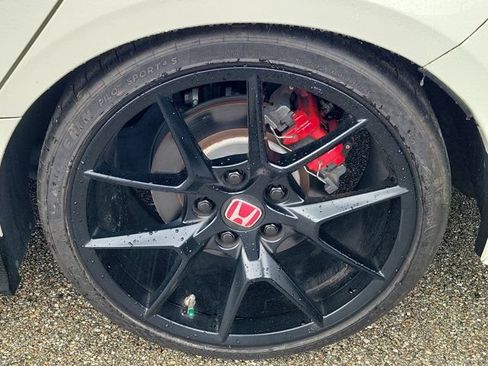 Used 2024 Honda Civic Type R image 8