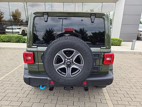 Used 2024 Jeep Wrangler Unlimited Rubicon 4xe AWD/4WD image 6