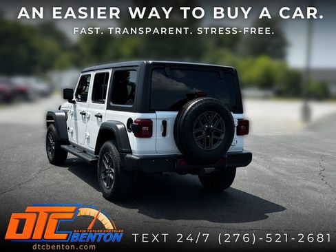Used 2025 Jeep Wrangler Unlimited Sport AWD/4WD image 7