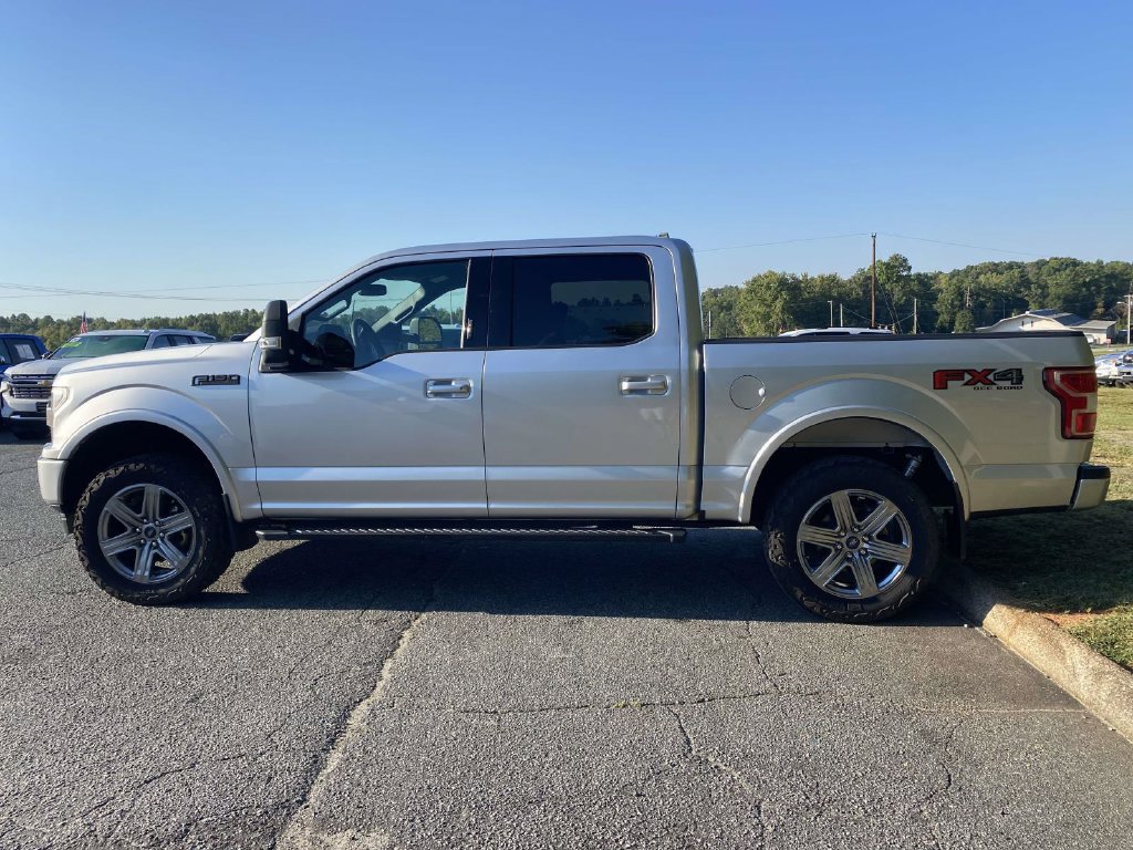 Used 2018 Ford F150 XLT w/ Equipment Group 302A Luxury AWD/4WD image 9