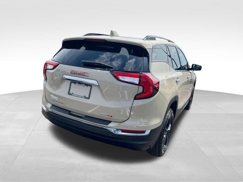 Used 2023 GMC Terrain AT4 AWD/4WD image 5