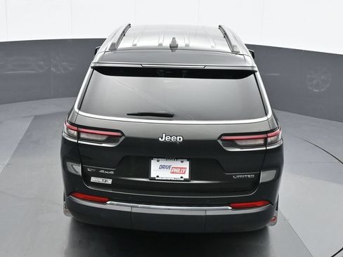 Used 2022 Jeep Grand Cherokee L Limited AWD/4WD image 22