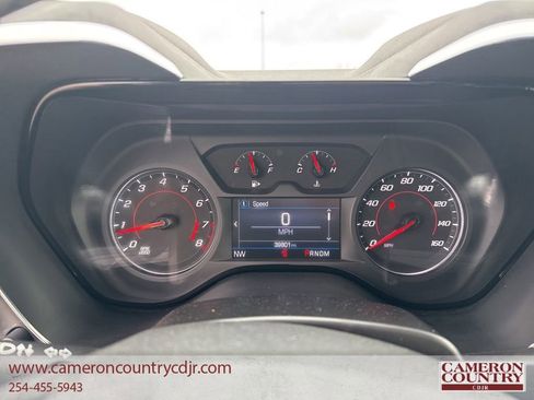 Used 2023 Chevrolet Camaro LT RWD image 9