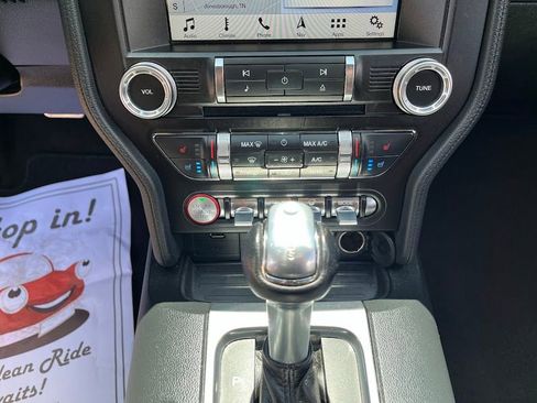 Used 2018 Ford Mustang GT Premium RWD image 18