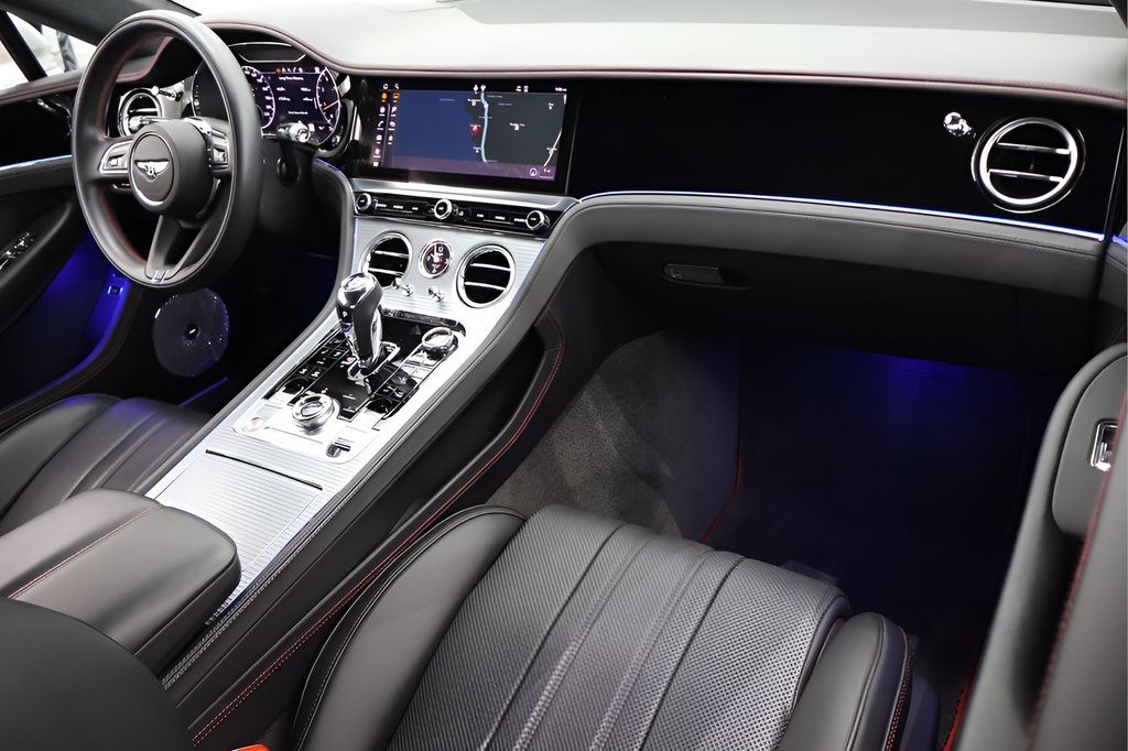 Used 2022 Bentley Continental GT AWD/4WD image 2
