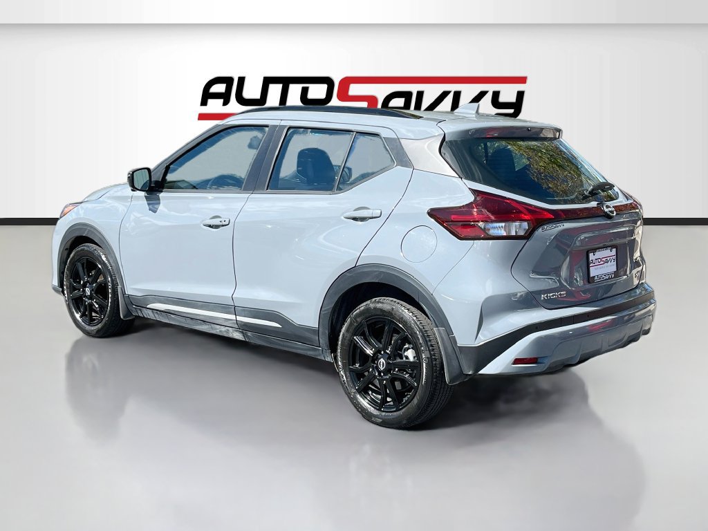 Used 2023 Nissan Kicks SR w/ SR Premium Package FWD image 5