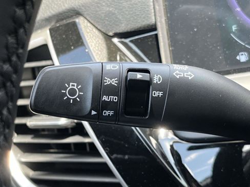 New 2026 Kia Seltos S FWD image 27