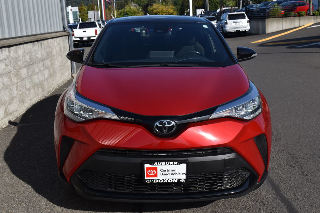 Used 2021 Toyota C-HR Limited FWD image 2