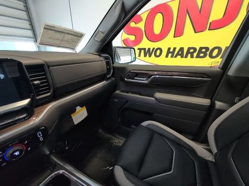 New 2026 Chevrolet Silverado 1500 RST w/ Safety Package AWD/4WD image 25