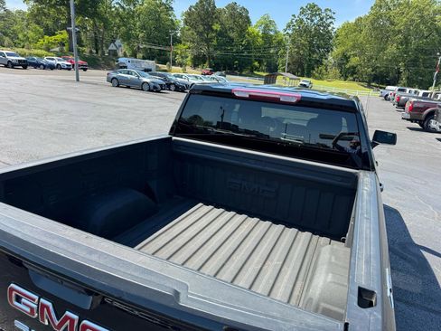 Used 2022 GMC Sierra 1500 Elevation AWD/4WD image 10