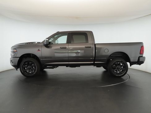 Used 2025 RAM 2500 Laramie w/ Night Edition image 23
