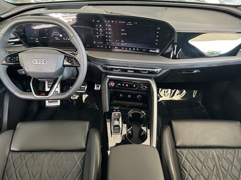 New 2025 Audi SQ5 Premium Plus image 12