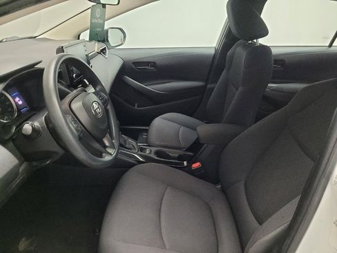 Used 2022 Toyota Corolla LE image 17