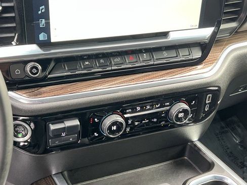 Used 2023 Chevrolet Silverado 1500 RST w/ Z71 Off-Road Package image 17