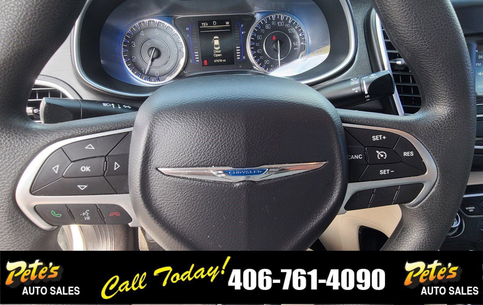 Used 2016 Chrysler 200 Limited FWD image 25