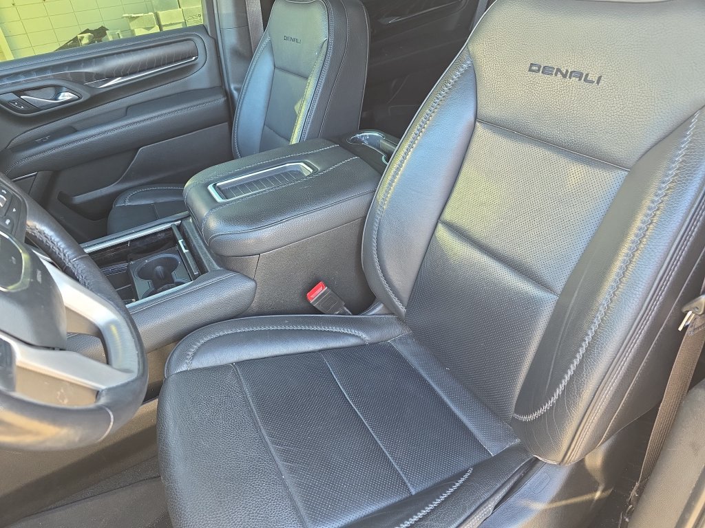 Used 2021 GMC Yukon Denali RWD image 21
