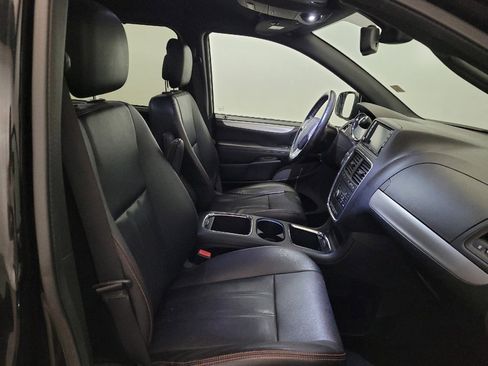 Used 2019 Dodge Grand Caravan GT FWD image 21