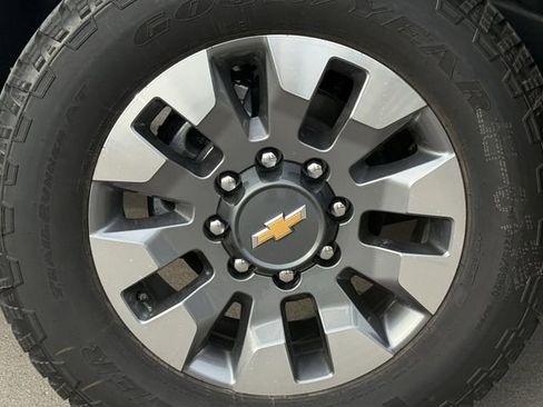 New 2026 Chevrolet Silverado 2500 Custom w/ Custom Value Package image 11