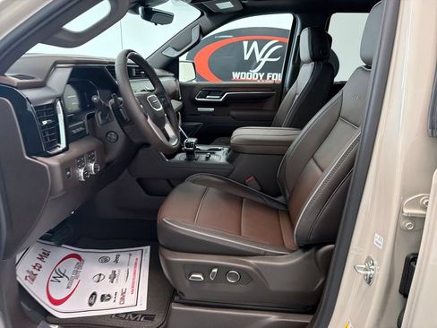 New 2026 GMC Sierra 1500 Denali AWD/4WD image 9