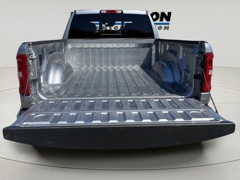Used 2025 RAM 1500 Big Horn AWD/4WD image 9