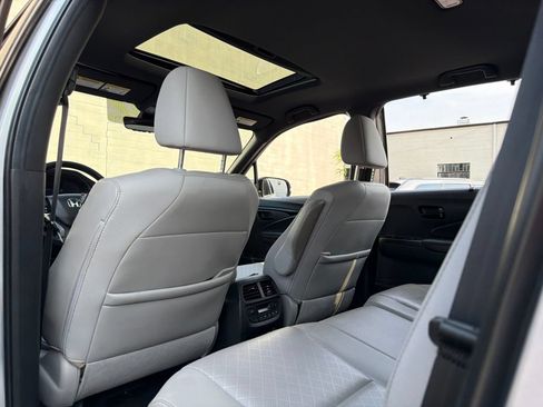 Used 2022 Honda Passport Elite image 14