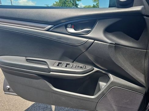 Used 2020 Honda Civic Touring image 24