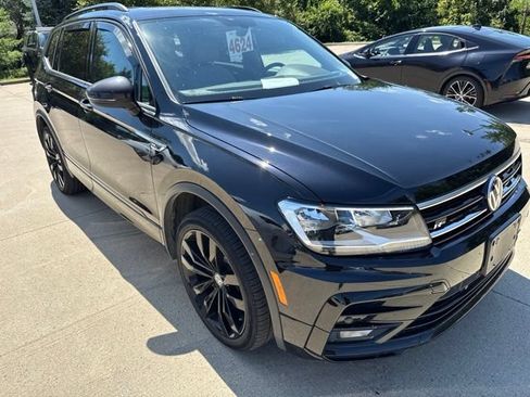 Used 2021 Volkswagen Tiguan SE R-Line AWD/4WD image 3