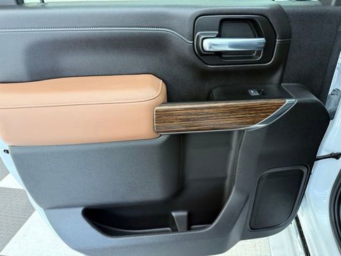 Used 2023 Chevrolet Silverado 3500 High Country w/ Z71 Off-Road Package image 20