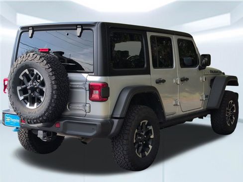 Used 2024 Jeep Wrangler Unlimited Rubicon 4xe w/ Technology Group AWD/4WD image 6