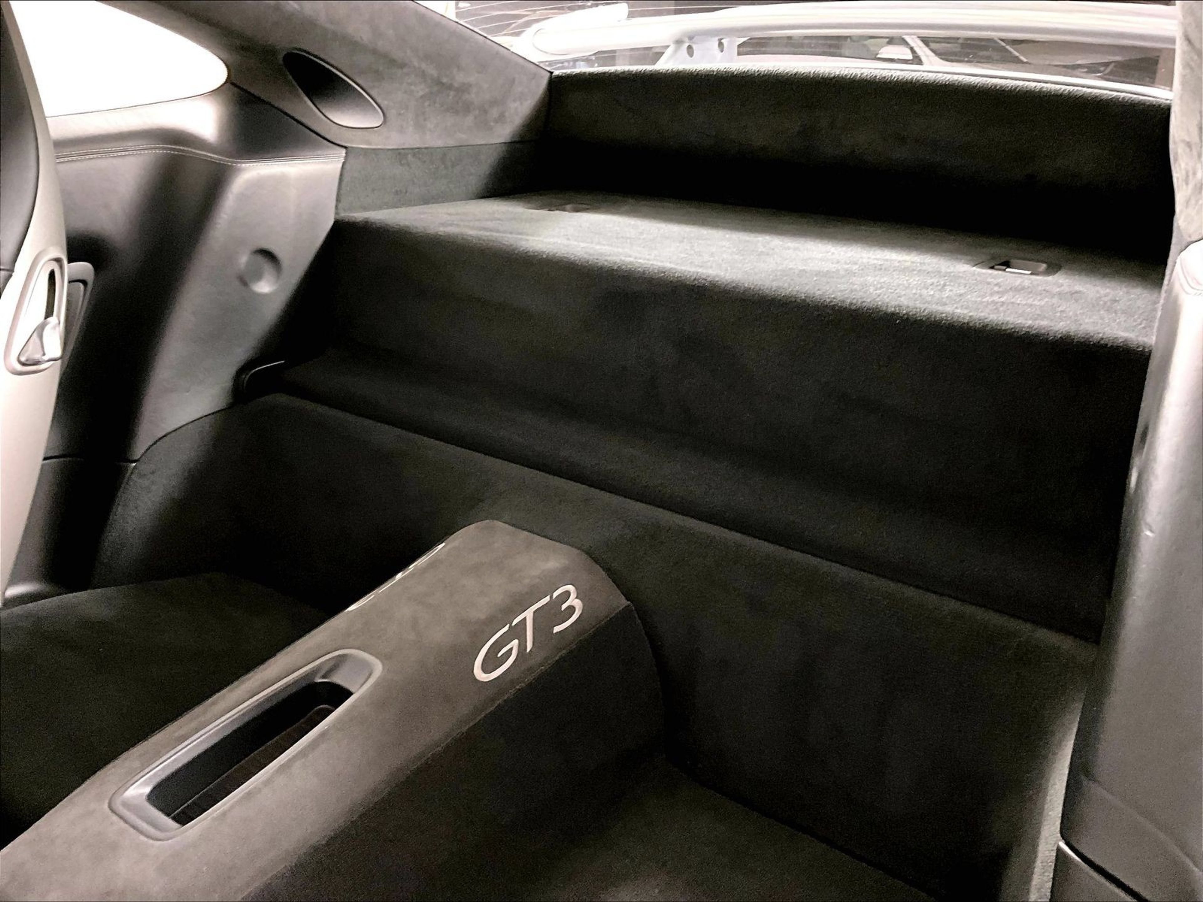 Certified 2014 Porsche 911 GT3 RWD image 20