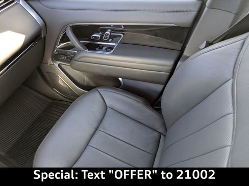 Used 2023 Land Rover Range Rover SE image 19