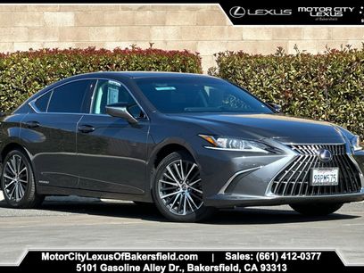 Certified 2022 Lexus ES 300h w/ Premium Package