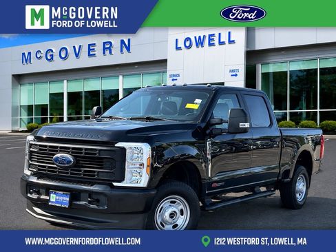 Used 2024 Ford F350 XL w/ Snow Plow Prep Package AWD/4WD image 1