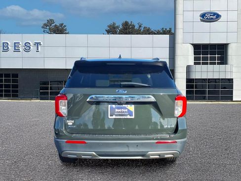Used 2022 Ford Explorer XLT w/ Equipment Group 202A AWD/4WD image 5