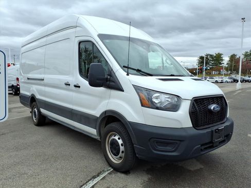 Used 2024 Ford Transit 250 148 High Roof Extended image 5