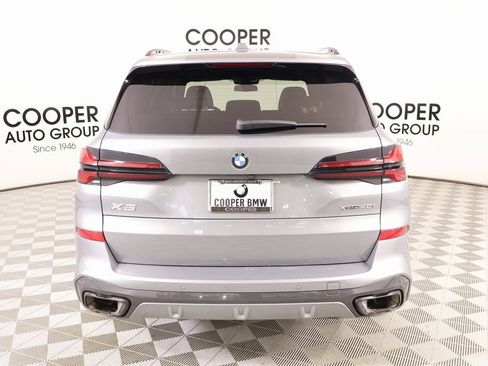 Used 2024 BMW X5 xDrive40i w/ M Sport Package image 23