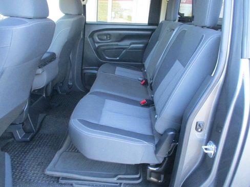 Used 2023 Nissan Titan S AWD/4WD image 20