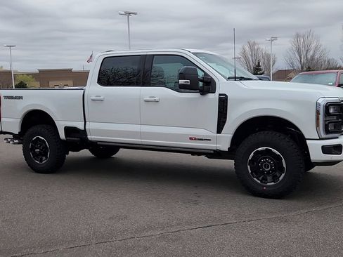 New 2026 Ford F250 Lariat w/ Tremor Off-Road Package image 8