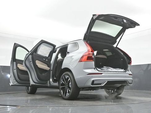 New 2026 Volvo XC60 B5 Plus w/ Protection Package Premier image 56
