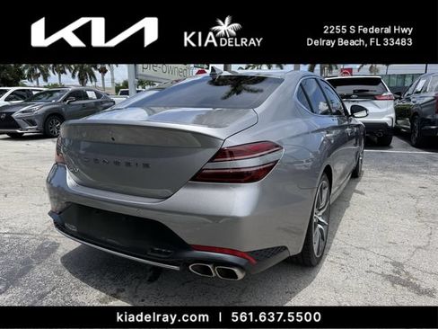 Used 2022 Genesis G70 2.0T w/ Prestige Package RWD image 3